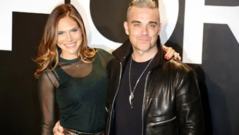 Робби Уильямса и его жену обвинили в сексуальных домогательствах