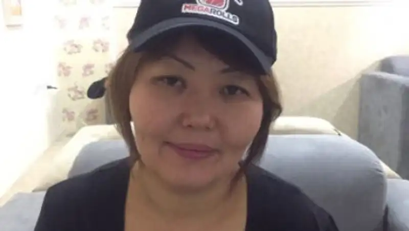 Уборщица вернула посетителю забытые в баре 5 млн тенге