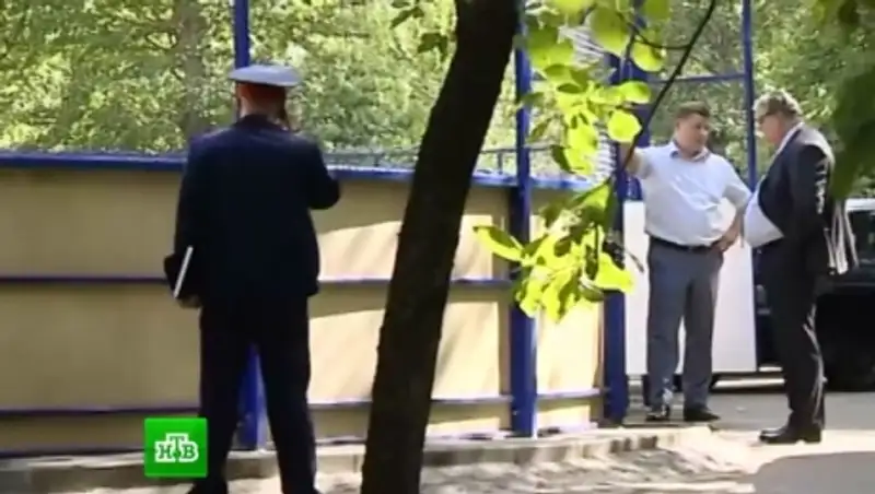 Турист из Канады разбился насмерть после падения из окна хостела в Москве