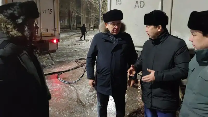 Аким СКО Айдарбек Сапаров лично контролировал ремонт водопровода
