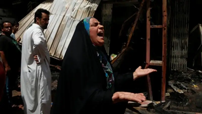 Число жертв двойного теракта на рынке в Багдаде возросло до 44 человек