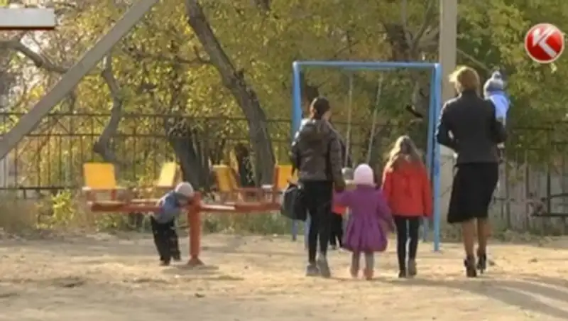 В Павлодарской области на улице осталась многодетная семья