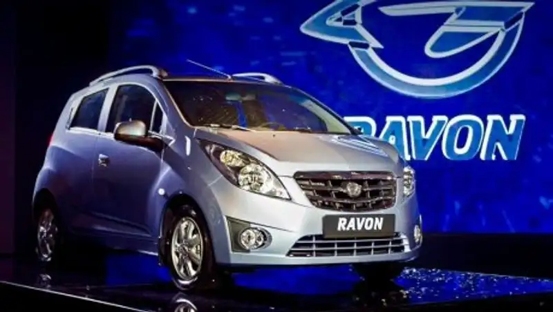 Узбекистан увеличит цены на свои авто на рынке Казахстана