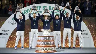 победа награждение команда, фото - Новости Zakon.kz от 06.12.2021 10:40