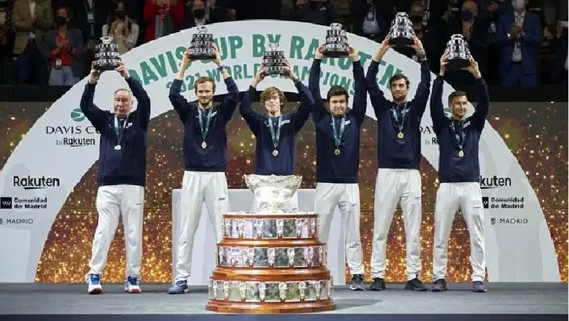Российские теннисисты в третий раз выиграли Кубок Дэвиса