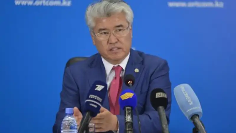 Депутаты в Мажилисе встали на защиту Мухамедиулы