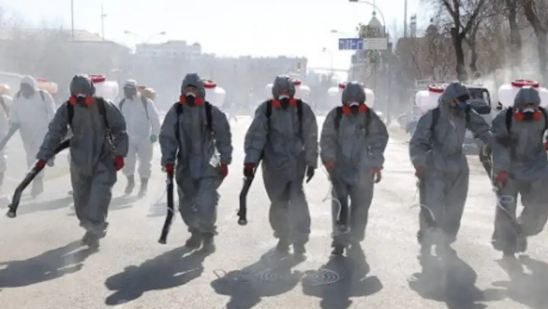 С 30 марта в Нур-Султане и Алматы предприятия и организации приостановят работу