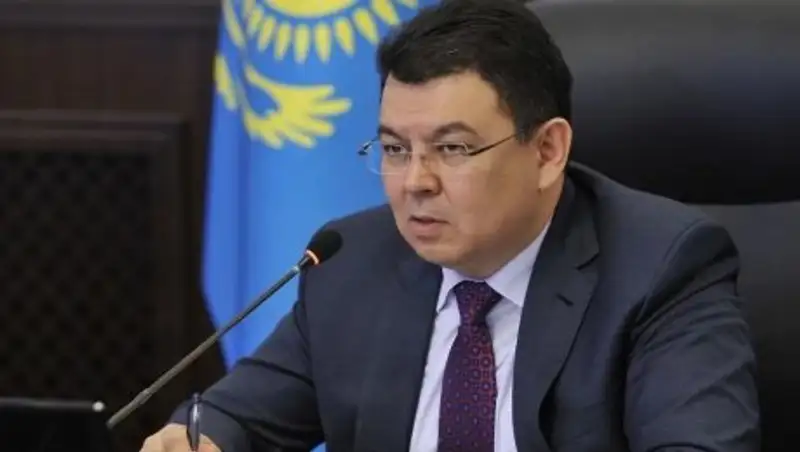 Бозумбаев прокомментировал возможность смягчения сделки ОПЕК+