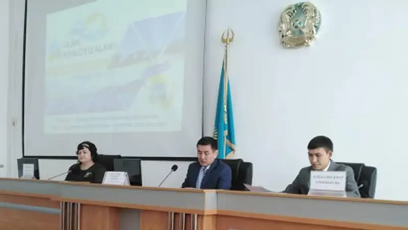 В Уланском районе ВКО обсудили реализацию проекта "Шығыс - Адалдық алаңы"