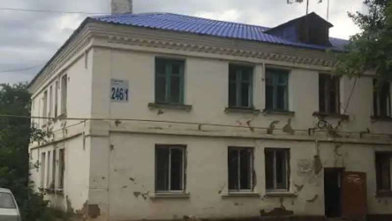 Аварийные дома в Алматинской области вместо сноса покрасили