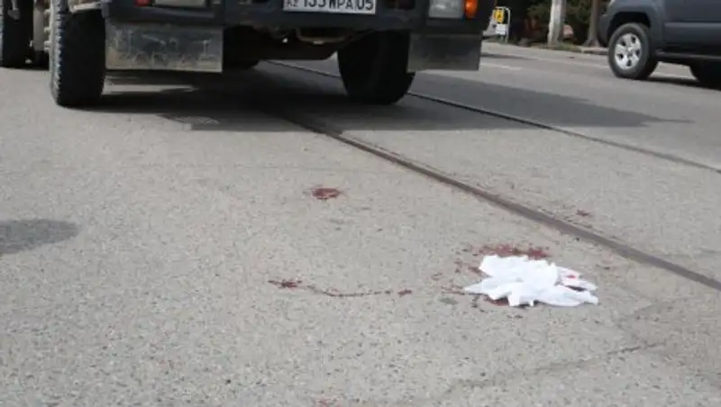 КамАЗ сбил пешехода в Алматы