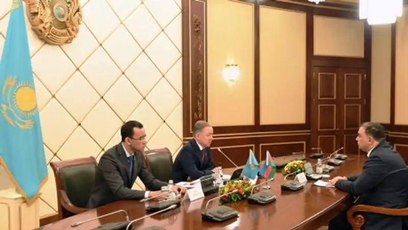 Н.Нигматулин принял посла Азербайджана в Казахстане