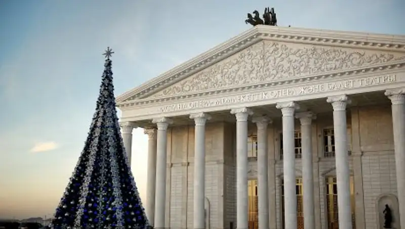"Астана Опера" поздравляет с Новым годом
