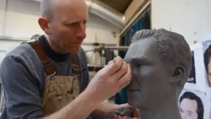 Бенедикту Камбербэтчу поставили шоколадный памятник