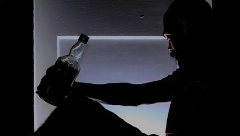 Угрожал пистолетом: пьяный мужчина пытался украсть девушку в Алматинской области