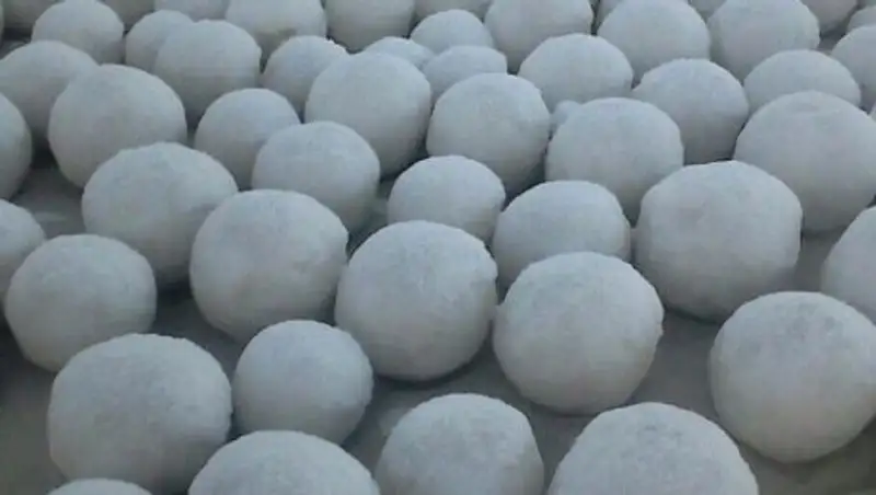 Редкое природное явление - на Ямале были обнаружены огромные ледяные шары