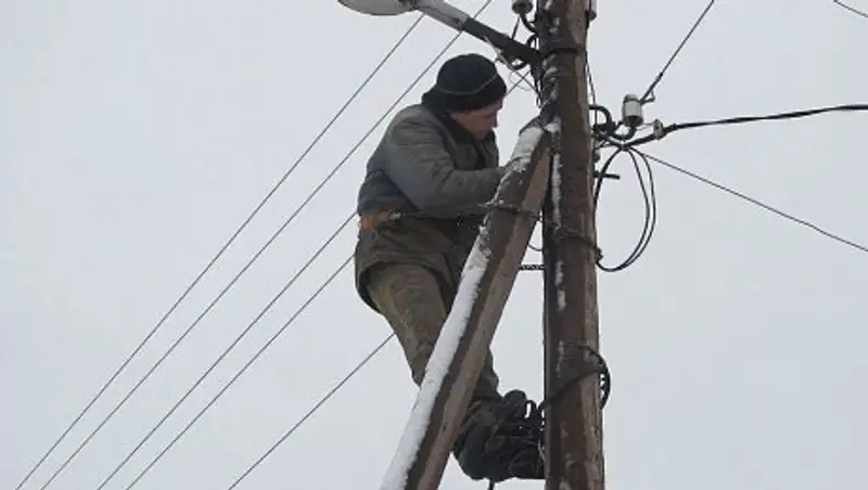 Жертвой столичного урагана стал 60-летний электрик