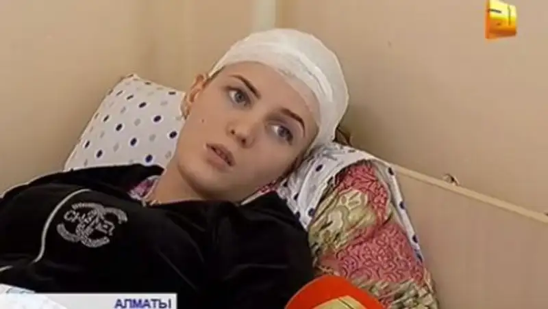 Падение оконного стекла возле БЦ "Нурлы Тау": никто не хочет брать на себя ответственность