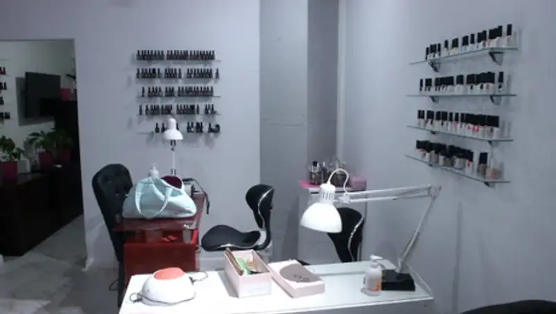 Подпольный салон красоты накрыли в Алматы