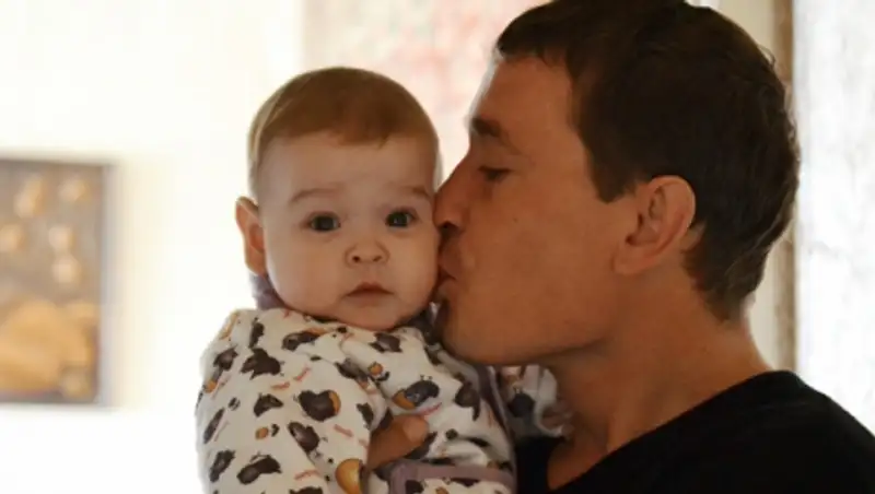 60 тыс. казахстанских мужчин воспитывают детей в одиночку