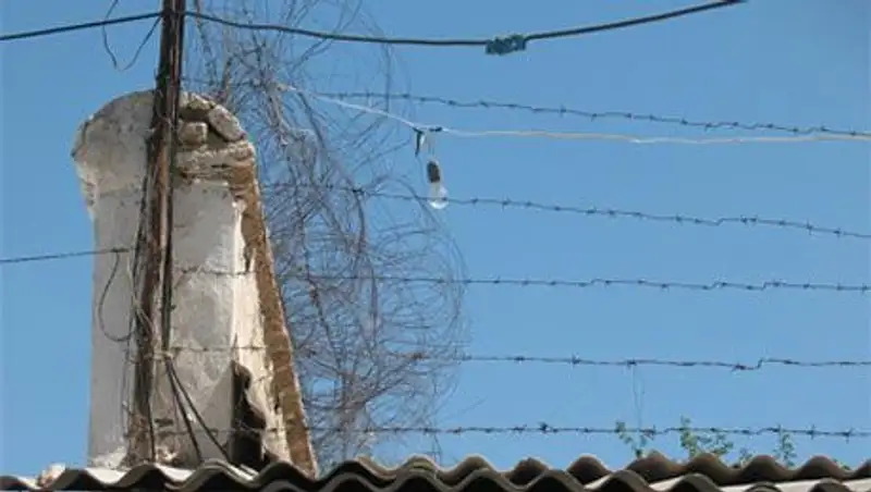 Таджикский парикмахер-убийца зарезал начальника СИЗО во время стрижки