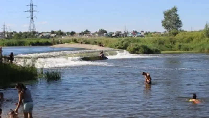 В Костанае женщина попала в водоворот на плотине
