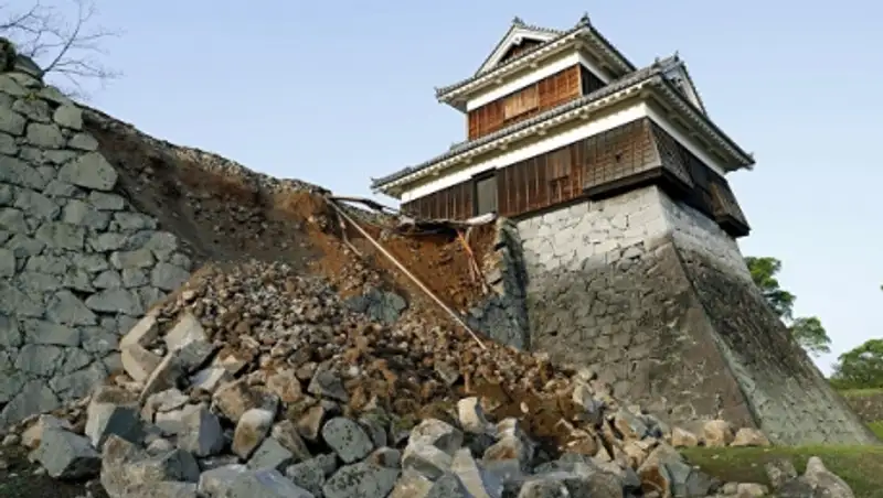 В Японии после землетрясения продолжаются сейсмические толчки