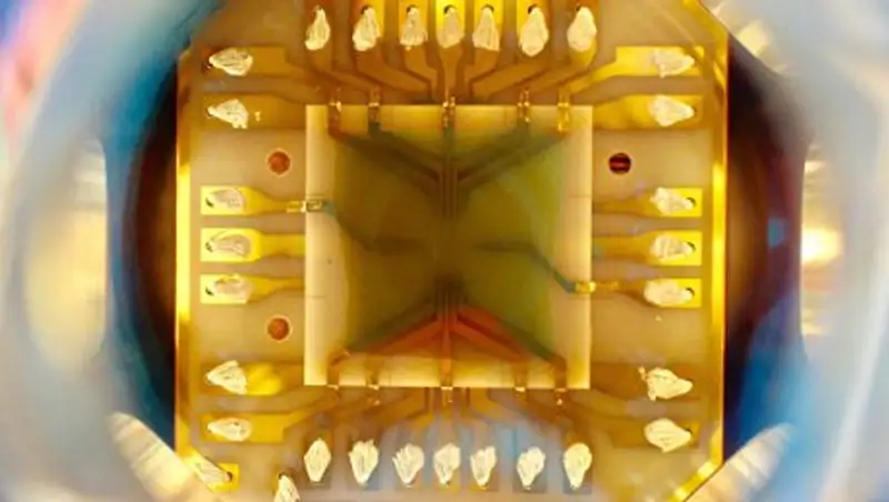 Немецкие ученые создали первый искусственный атом в космосе