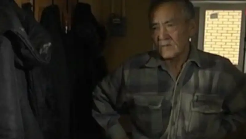 Должник по налогам прыгнул с балкона при виде судоисполнителей