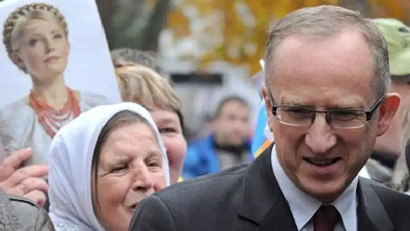 ЕС допустил возможность введения для Украины безвизового режима к концу года