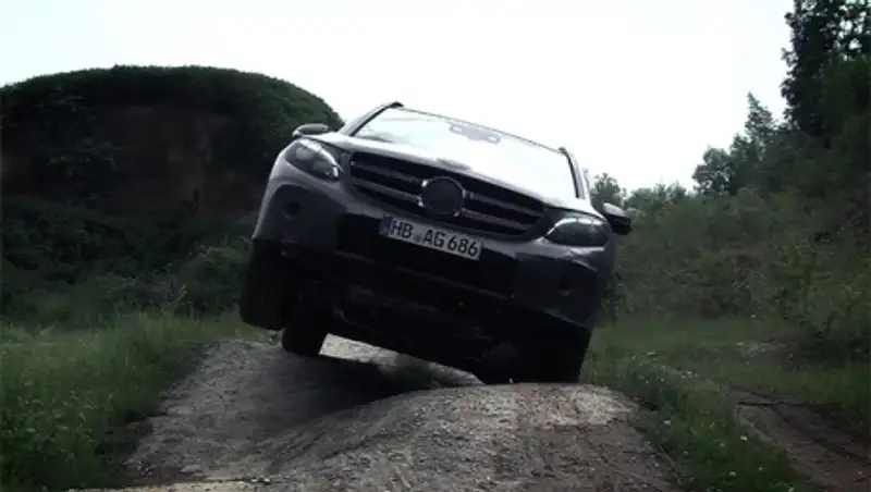 Mercedes показал новый кроссовер GLC