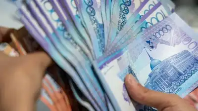  18 миллионов выманил мошенник у девочек-сестер в Кокшетау , фото - Новости Zakon.kz от 23.09.2023 06:34