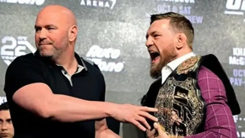 UFC раскрыл сроки возвращения Макгрегора после поражения Нурмагомедову