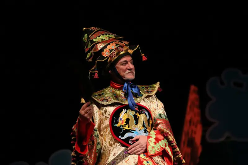 В ТЮЗе им. Н.Сац сегодня состоится премьера спектакля «Турандот» (фото) В ТЮЗе им. Н.Сац сегодня состоится премьера спектакля «Турандот» (фото), фото - Новости Zakon.kz от 11.10.2012 21:22