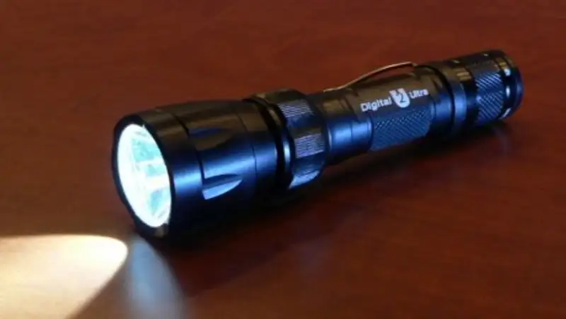 МВД РК: Сообщения о "взрывоопасных фонариках" на улицах не соответствуют действительсности