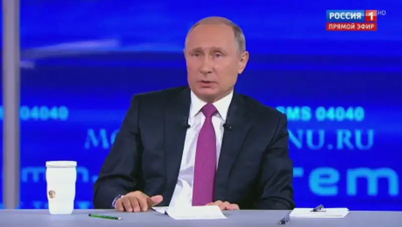 За время "прямой линии" Путин ответил на 70 вопросов