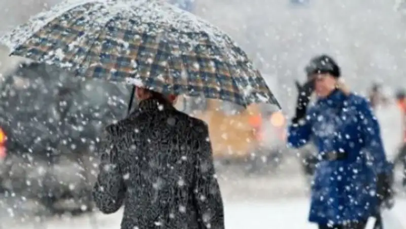 Штормовое предупреждение объявлено в нескольких областях Казахстана