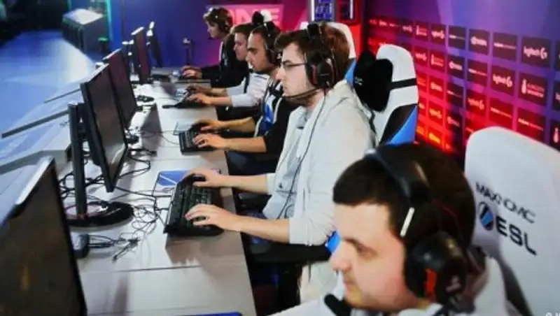 МОК назвал условия включения киберспорта в олимпийскую программу