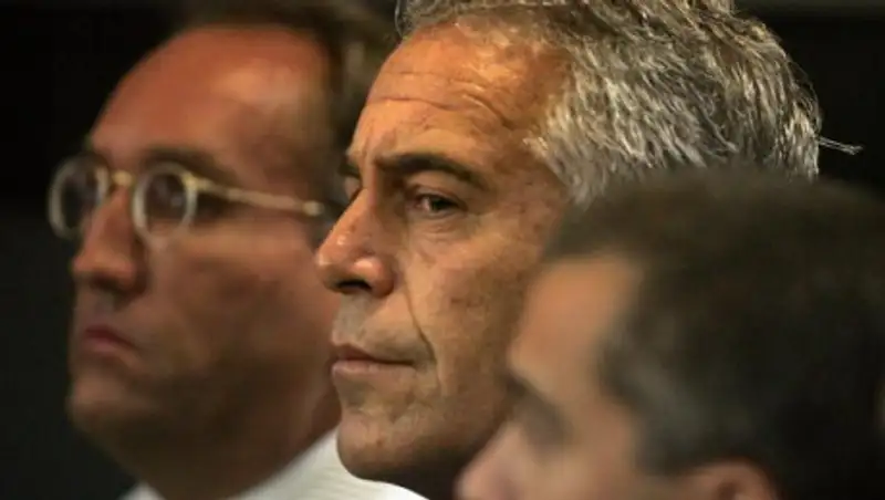 США сомневались в самоубийстве миллиардера-педофила Эпштейна