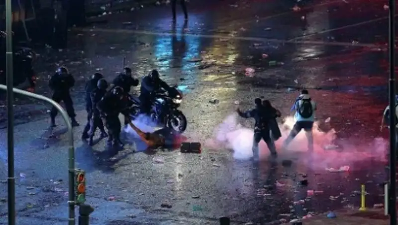 Болельщик потерял руку во время беспорядков на футбольном матче в Бразилии