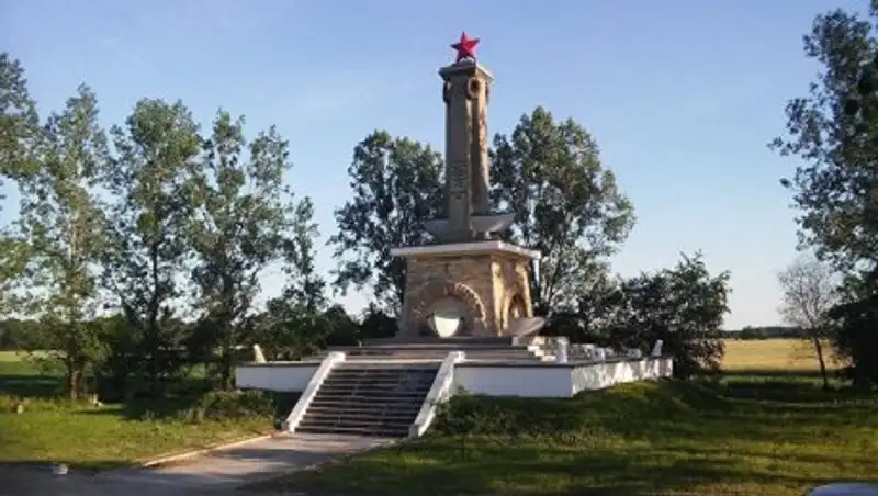 В Польше волонтеры восстановили памятник советским воинам