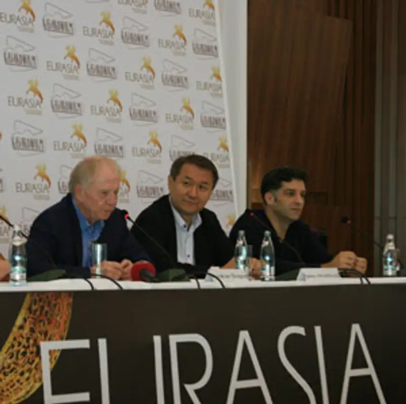 В состав международного жюри МКФ «Евразия 2012» входят пять режиссеров, фото - Новости Zakon.kz от 17.09.2012 21:53