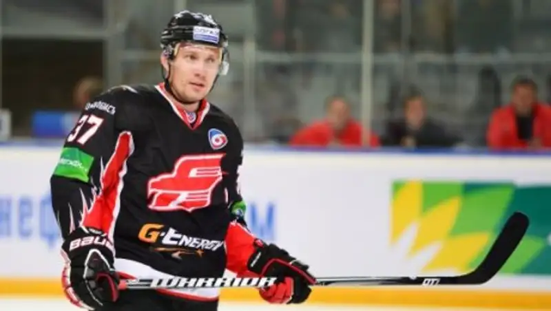 Воспитанник усть-каменогорского хоккея вошел в ТОП-5 самых высокооплачиваемых игроков КХЛ