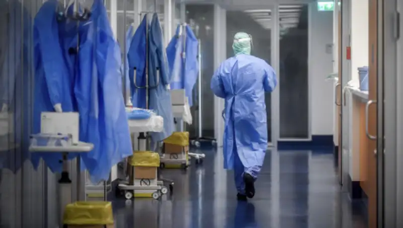 Еще 4 казахстанца с COVID-19 переведены из реанимации