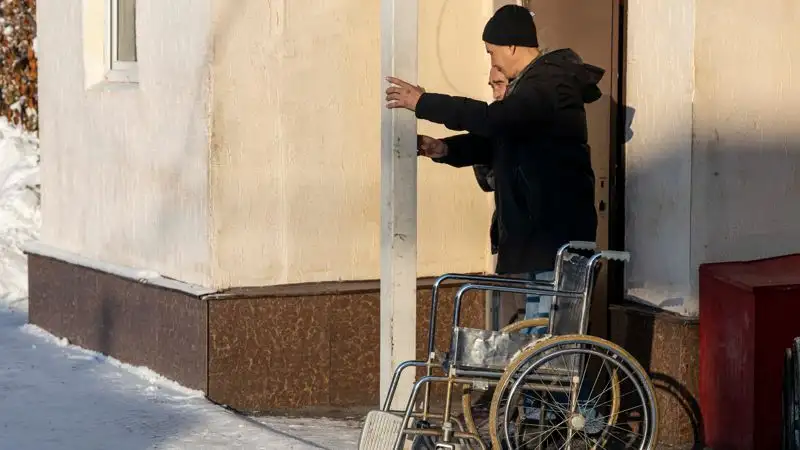 Какие специальные социальные услуги гарантирует казахстанцам государство