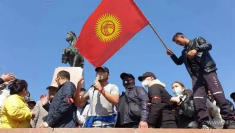 Ночь в Бишкеке прошла без погромов