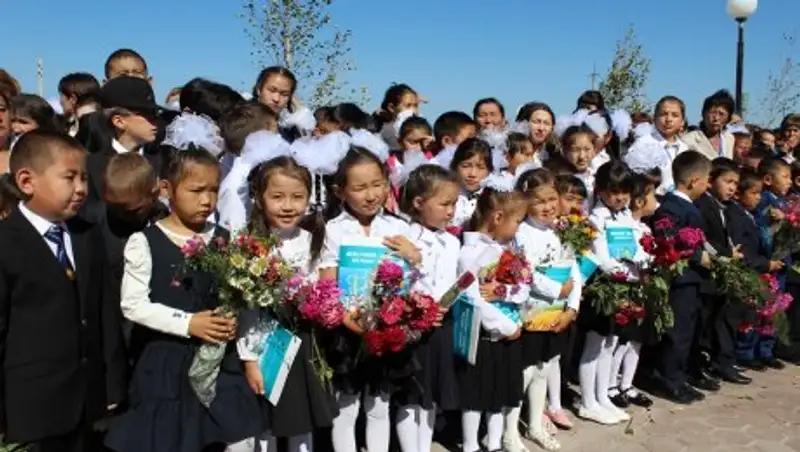 Сагинтаев поручил МОН решить проблему трехсменных школ