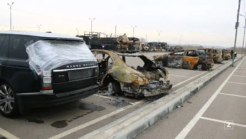 сожжённые машины, штрафстоянка , фото - Новости Zakon.kz от 13.01.2022 15:49