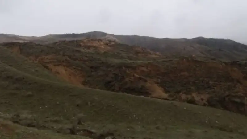 Оползень в Алматинской области не двигается