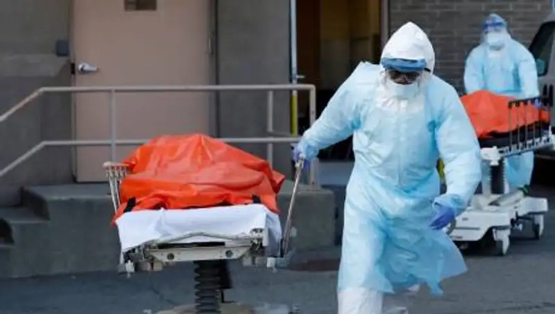 Сколько человек скончались от коронавируса в РК за сутки